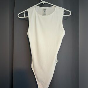 Kittenish high neck seamless white bodysuit size S